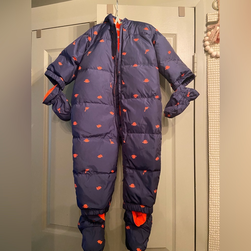 Gap Snowsuit. Size 18-24 months. Excellent condition